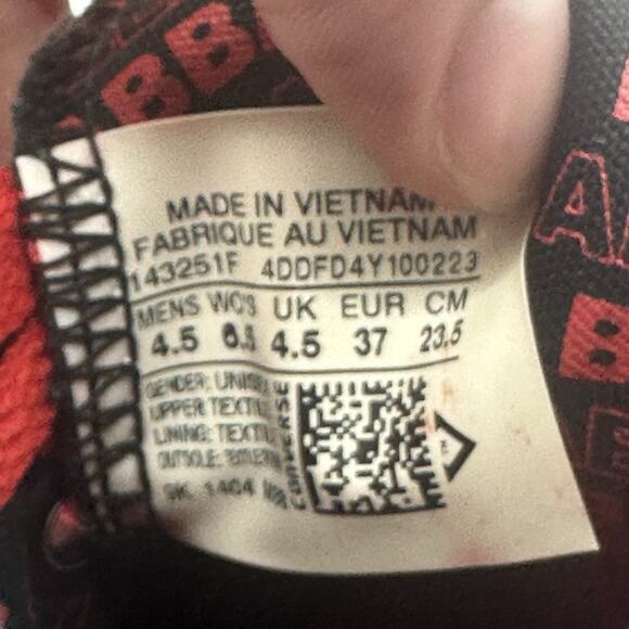 Men Size 4.5 Converse Black Sabbath Bloody Sabbath Chuck Taylor Sneakers 143251F - Picture 10 of 10